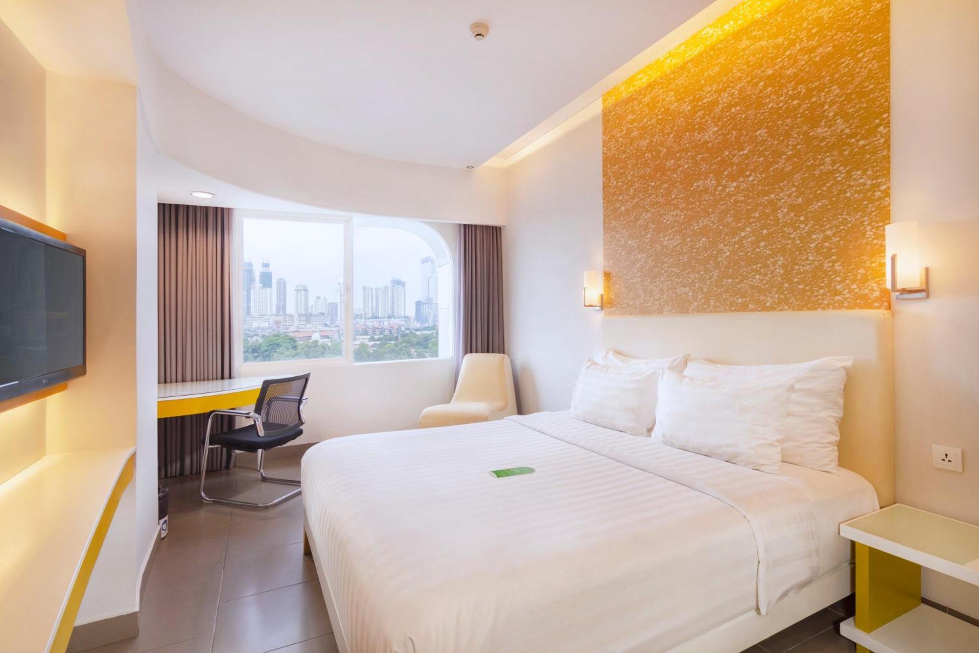 Blue Sky Hotel Petamburan Jakarta Exterior foto