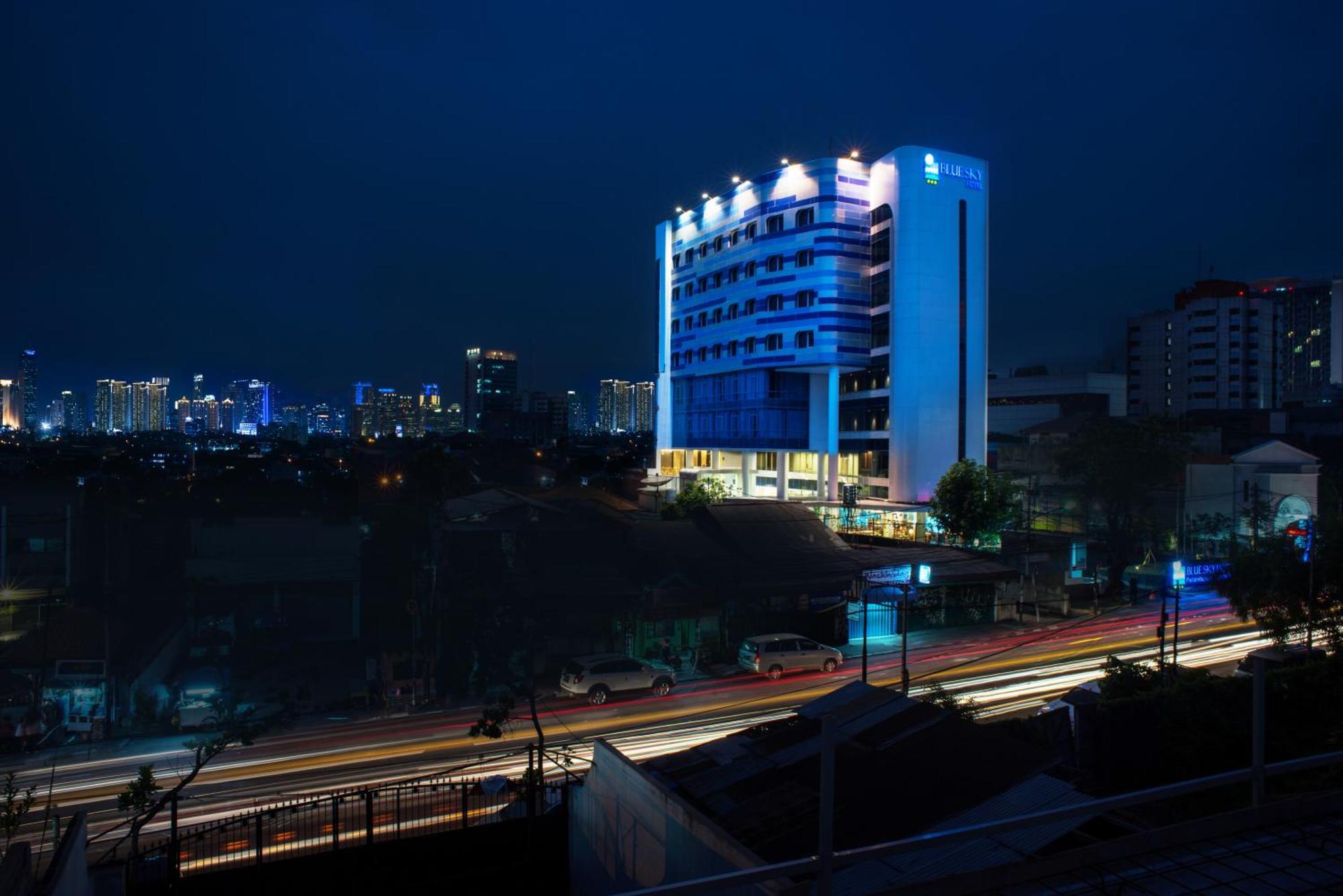 Blue Sky Hotel Petamburan Jakarta Exterior foto